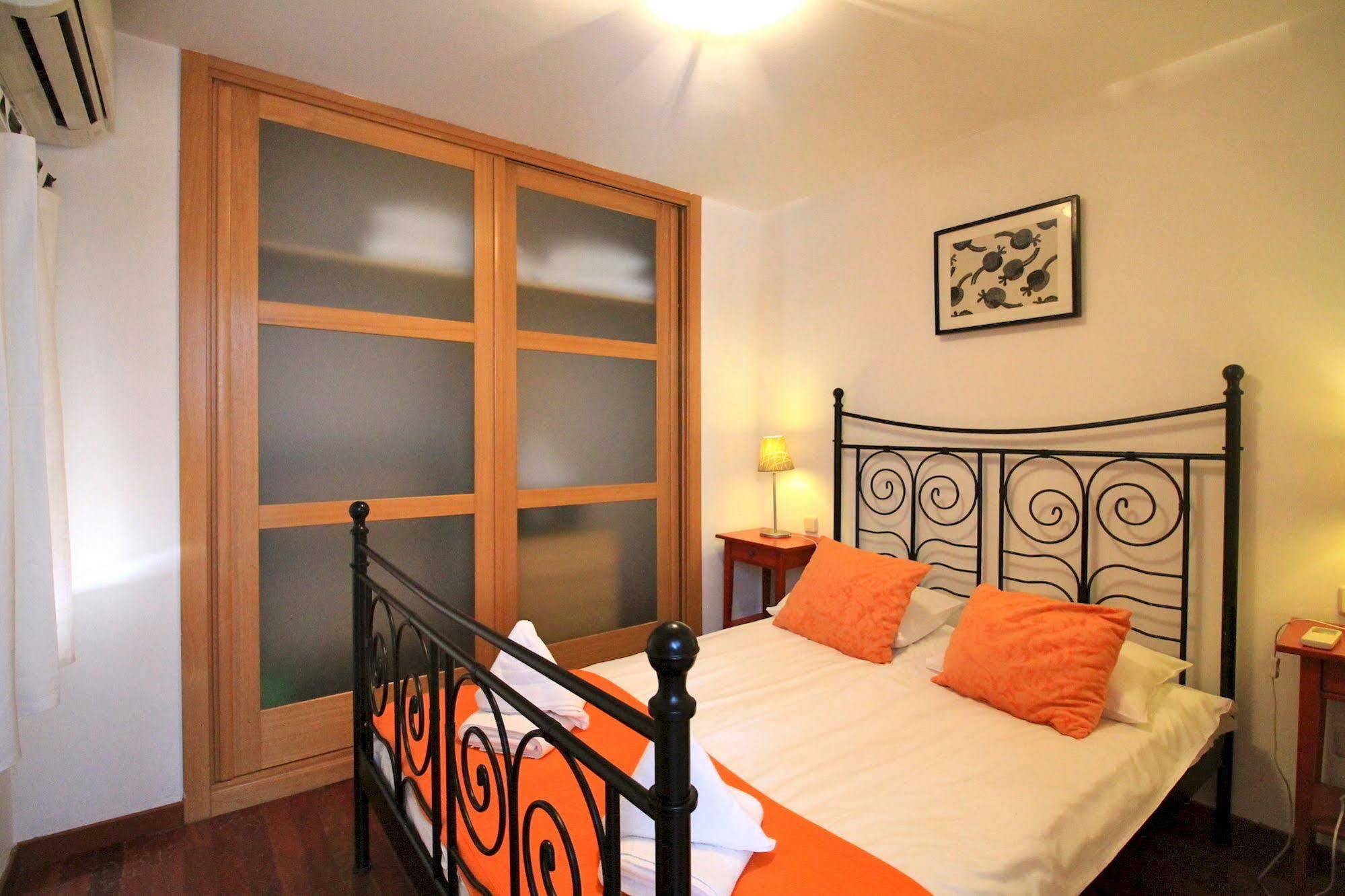 Prado Apartments Madrid Luaran gambar
