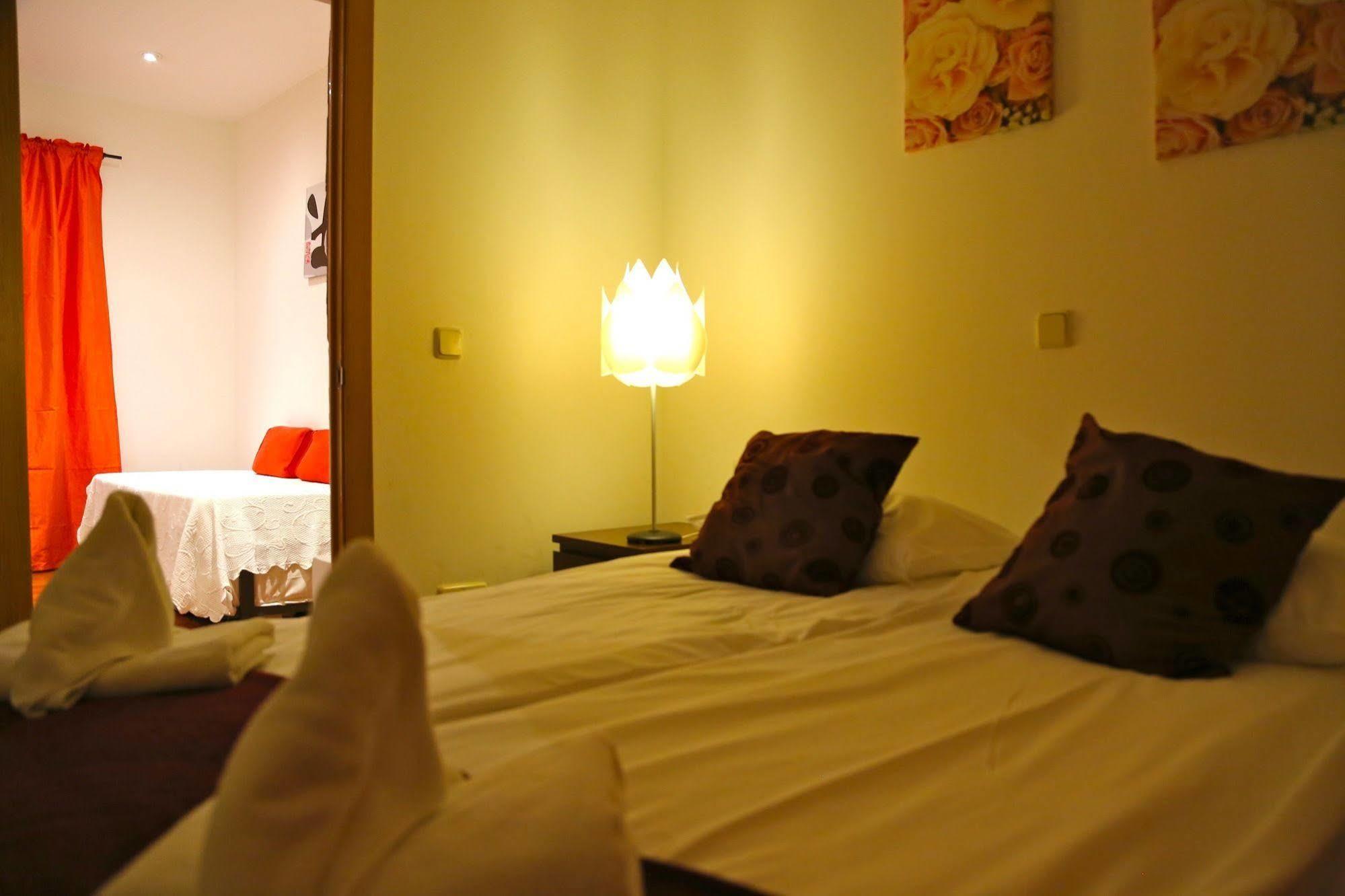 Prado Apartments Madrid Luaran gambar
